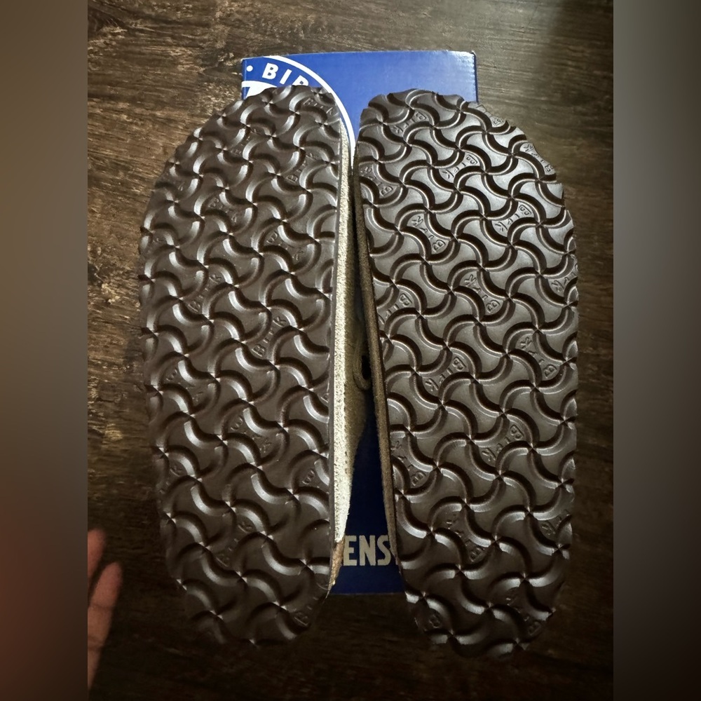 Birkenstock Women’s Gray Suede Slip-Ons **Never Worn* **PRICE IS FIRM** - Picture 8 of 8